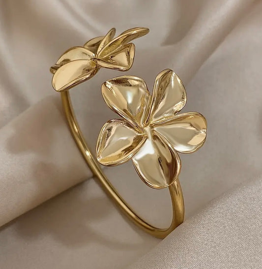Flower bracelet