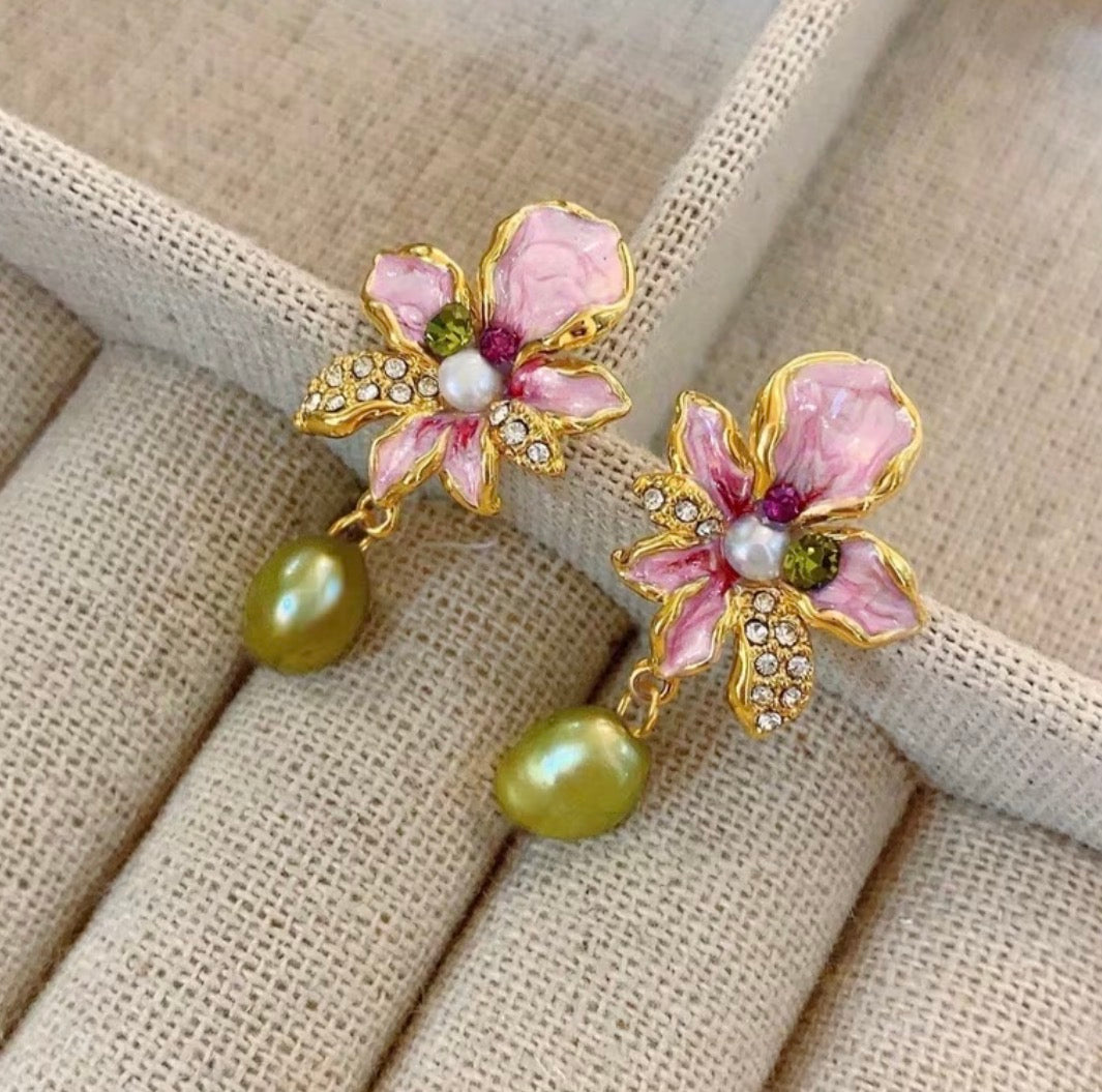 Small pink flower earrings