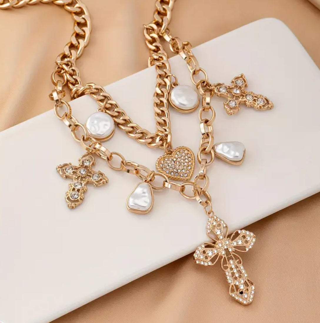 Cross pearl detail necklace