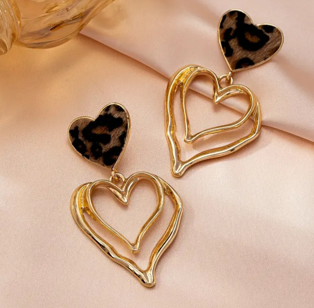 Leopard heart earrings