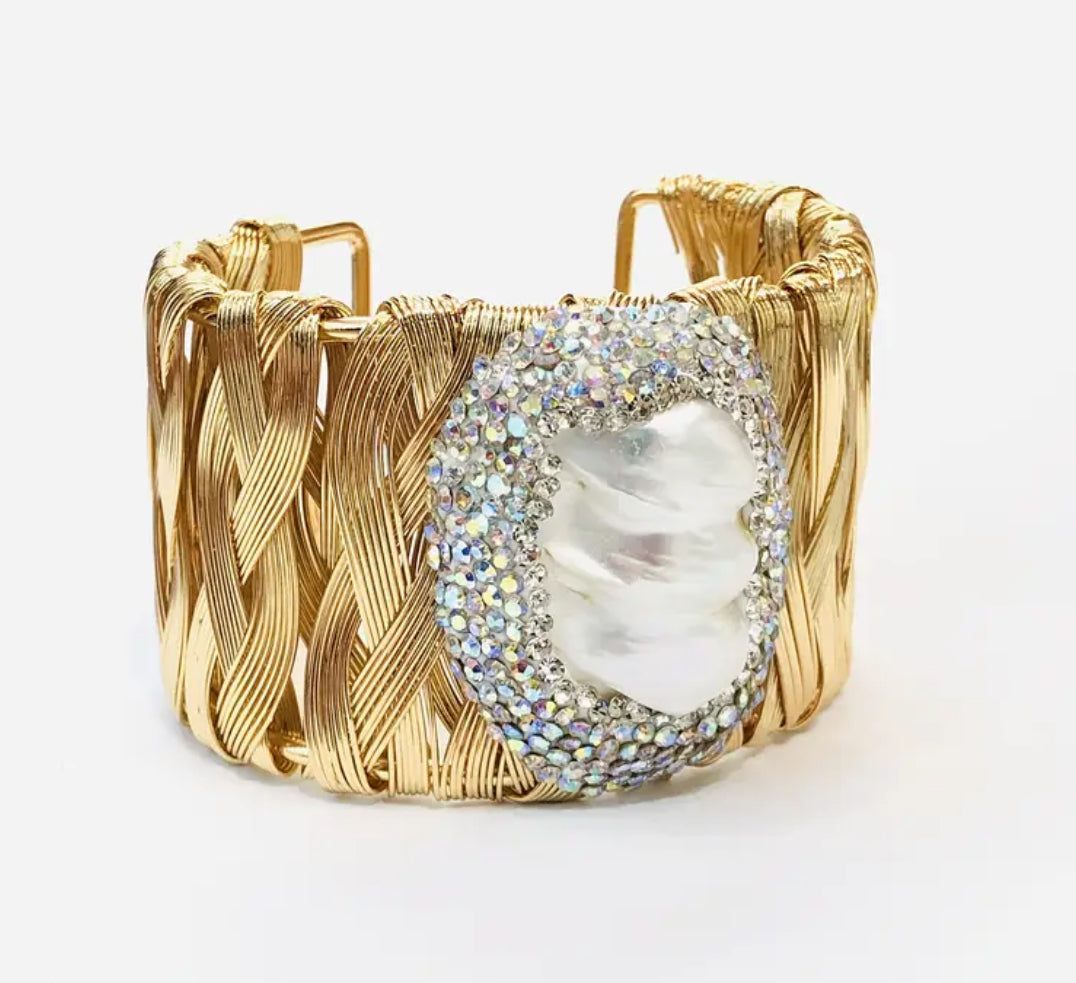 Glamor nights gold pearl detail bangle