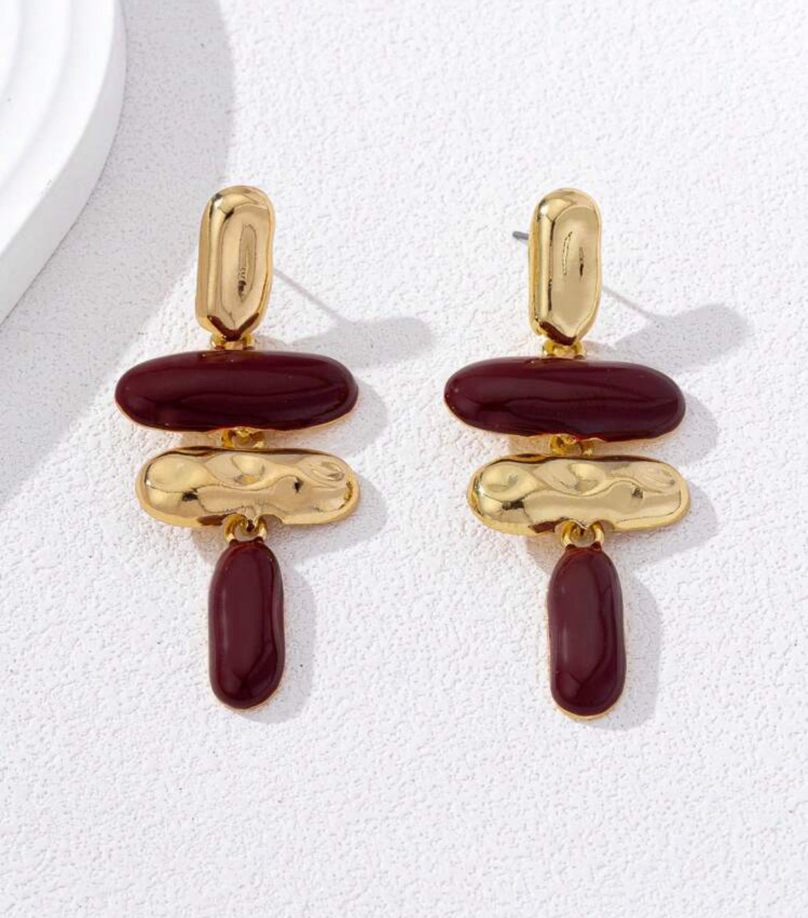 Burgandy gold elegant earrings